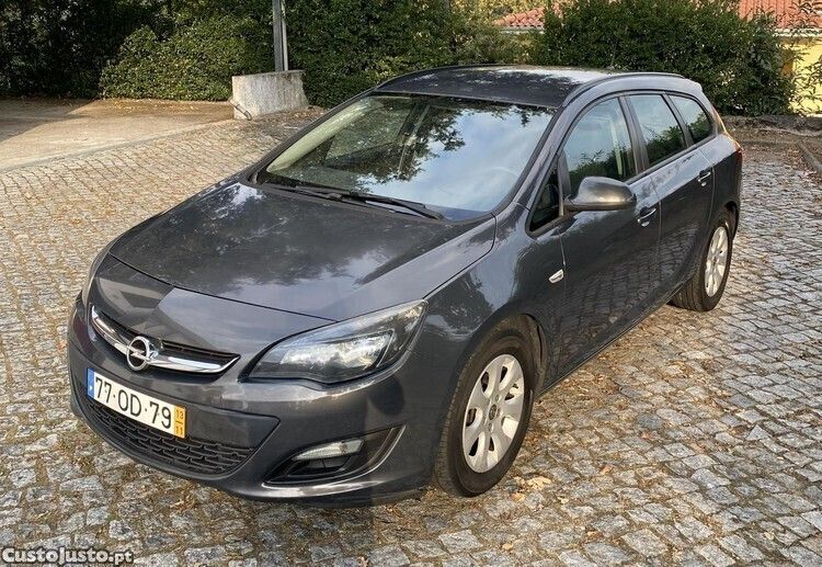 Cinza Usado 2013 Opel Astra Carrinha | € 5.490 - Imagem 1/1