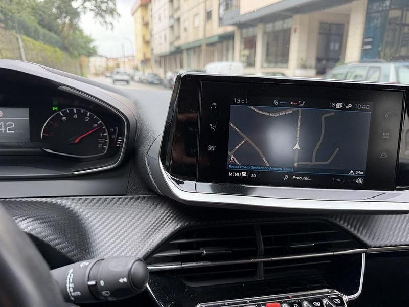 Usado Peugeot 2008 102 HP (75 kW) 2020 SUV