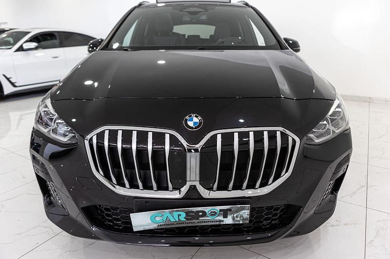 Preto Usado 2024 BMW 218 Active Tourer Monovolume | € 37.480 - Imagem 1/4
