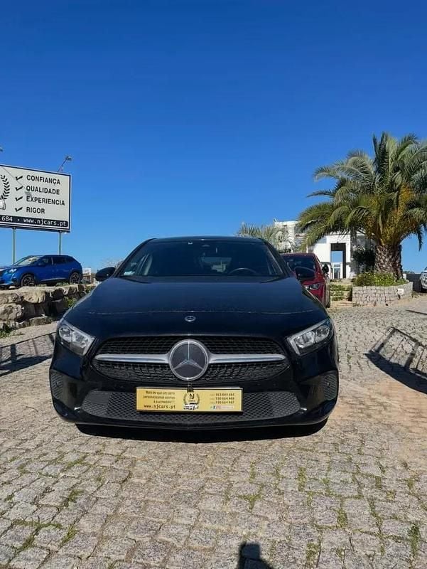 Usado Mercedes A180 Business 116 HP (85 kW) 2021 Preto