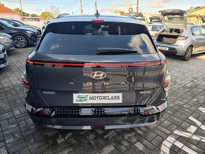 Usado Hyundai Kauai 159 kW (217 HP) 2023 Cinzento SUV