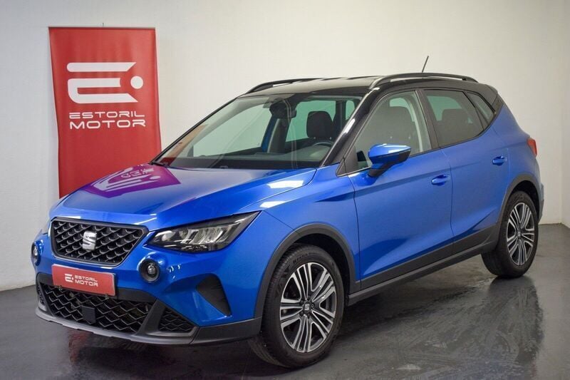 Azul Usado 2022 Seat Arona Style SUV | € 16.850 (Preço justo) - Imagem 1/4