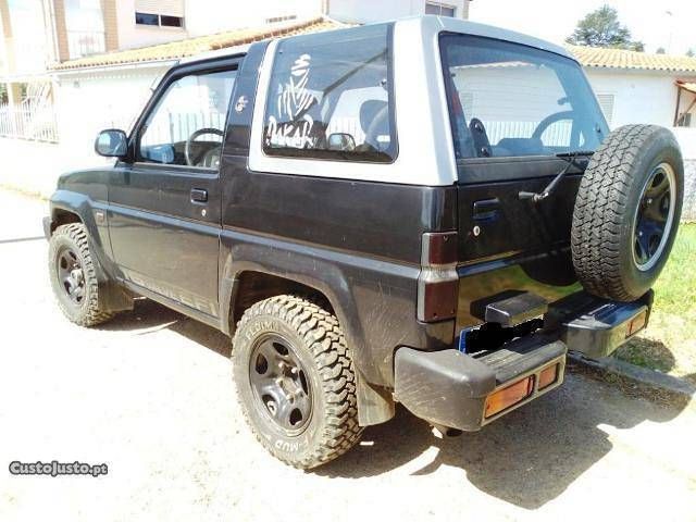 Daihatsu rocky f300