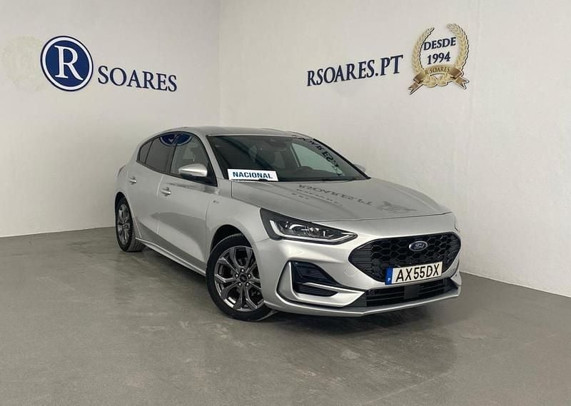 Cinza Usado 2023 Ford Focus ST-Line | € 19.900 (Preço justo) - Imagem 1/4