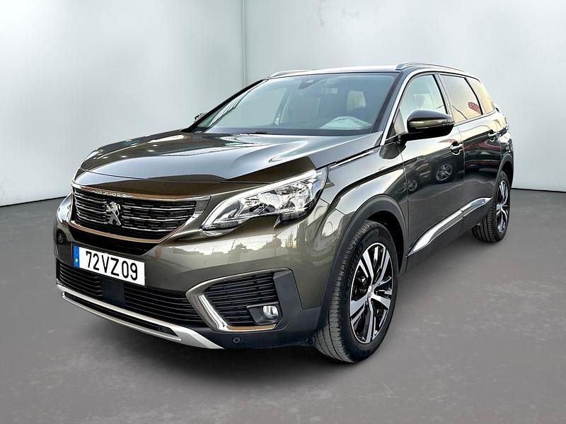 Cinzento Usado 2019 Peugeot 5008 Monovolume | € 20.900 (Preço justo) - Imagem 1/4