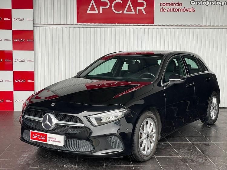 Preto Usado 2019 Mercedes A180 Business Citadino | € 19.990 (Bom preço) - Imagem 1/1