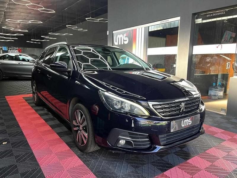 Preto Usado 2018 Peugeot 308 Carrinha | € 13.950 (Preço elevado) - Imagem 1/4