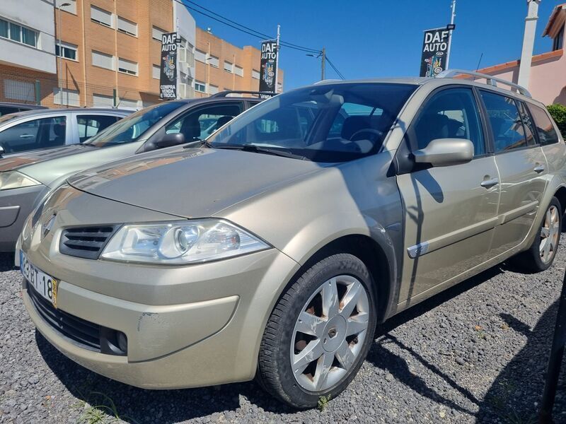 Outra Usado 2006 Renault Mégane II Sedan | € 5.950 - Imagem 1/4