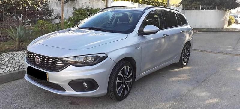 Cinzento Usado 2020 Fiat Tipo Citadino | € 8.750 (Preço justo) - Imagem 1/4