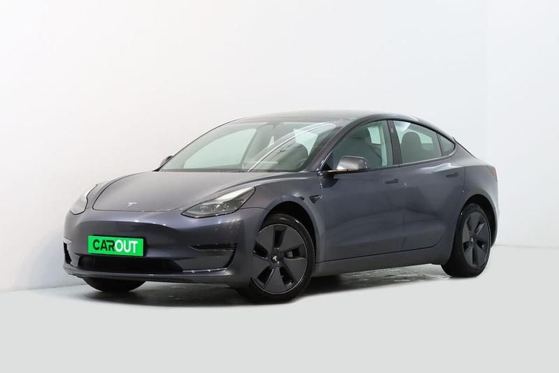 Cinzento Usado 2023 Tesla Model 3 Sedan | € 32.500 (Preço elevado) - Imagem 1/4