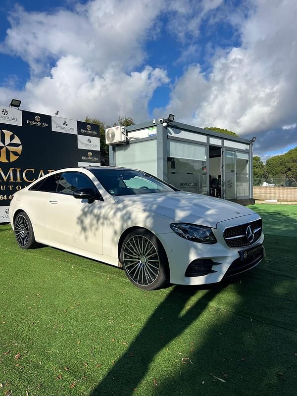 Usado Mercedes E220 AMG line 194 HP (142 kW) 2018 Branco Coupé