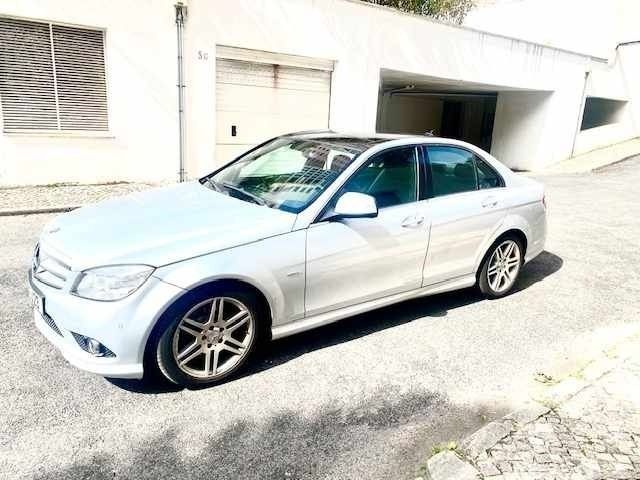 Cinzento Usado 2008 Mercedes C220 Sedan | € 16.750 (Caro) - Imagem 1/4