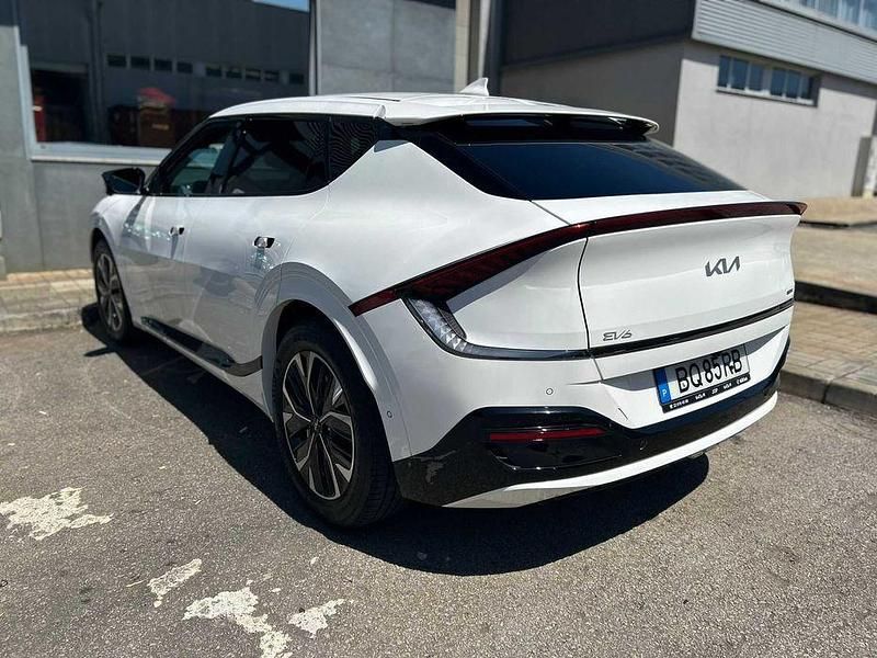 Usado 2025 Kia EV6 SUV | € 44.000 - Imagem 1/4