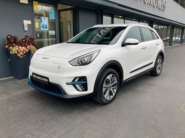 Branco Usado 2022 Kia e-Niro SUV | € 23.900 (Preço elevado) - Imagem 1/4