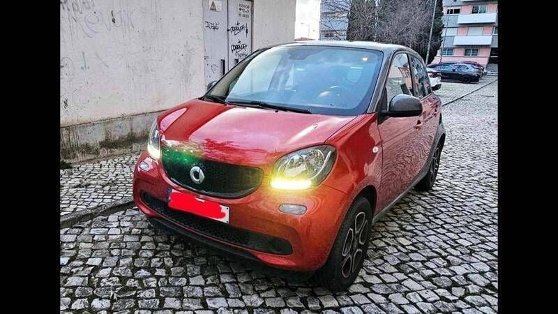 Vermelho Usado 2017 Smart ForFour Citadino | € 8.700 (Bom preço) - Imagem 1/4