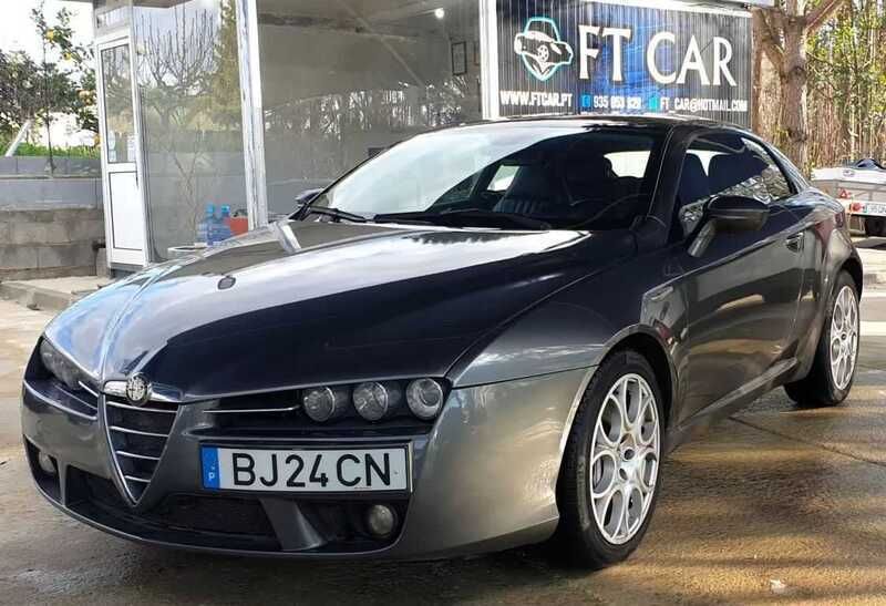 Cinzento Usado 2008 Alfa Romeo Brera Coupé | € 14.990 - Imagem 1/4