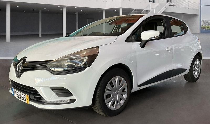 Branco Usado 2017 Renault Clio IV Zen | € 12.990 (Preço elevado) - Imagem 1/4