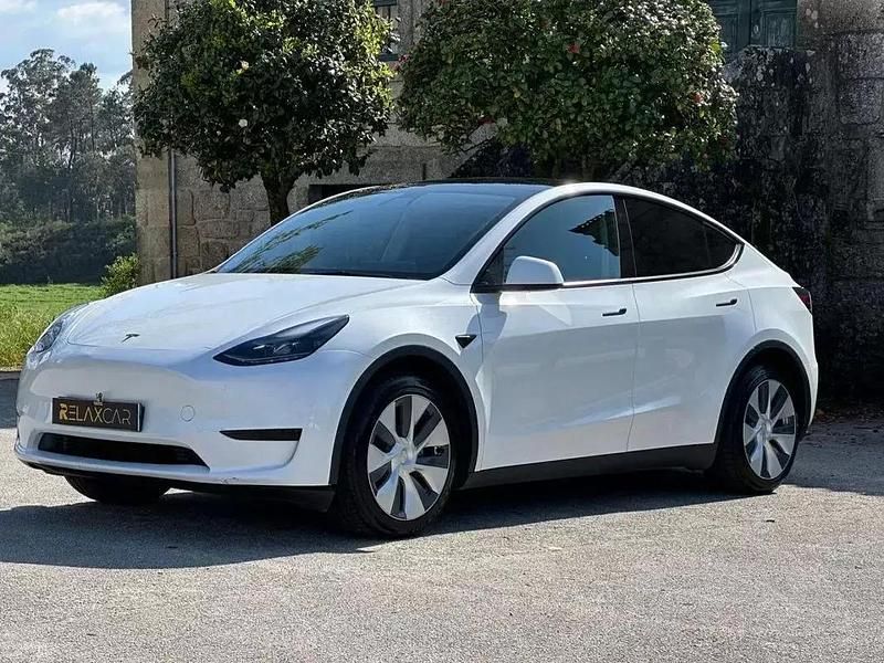 Branco Usado 2022 Tesla Model Y SUV | € 33.999 (Preço justo) - Imagem 1/4