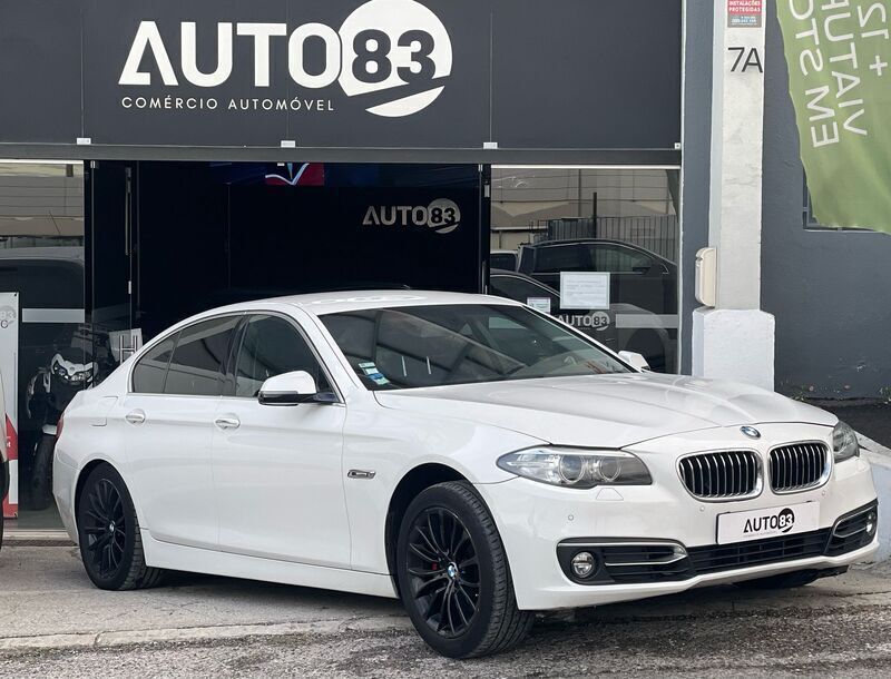Branco Usado 2014 BMW 520 Exclusive Sedan | € 15.990 (Preço justo) - Imagem 1/1