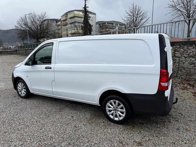 Usado Mercedes Vito 136 HP (100 kW) 2018 Branco Van