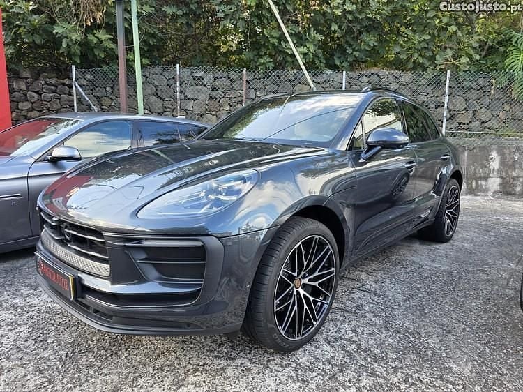 Cinza Usado 2022 Porsche Macan SUV | € 77.498 (Preço justo) - Imagem 1/1