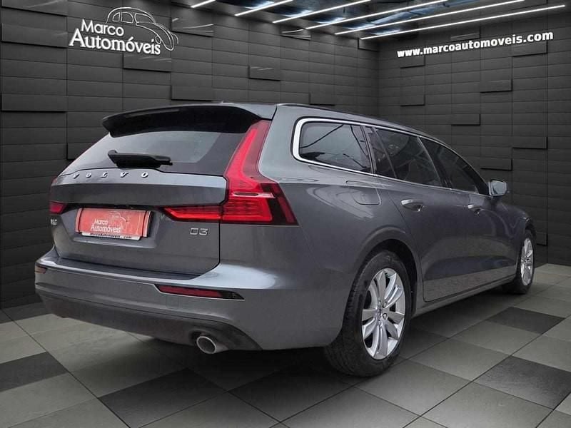 Usado Volvo V60 150 HP (110 kW) 2018 Cinzento Carrinha