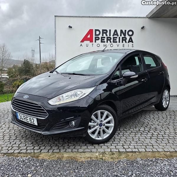 Usado Ford Fiesta Titanium 75 HP (55 kW) 2016 Preto