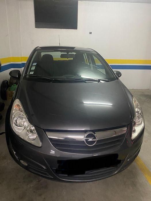 Usado 2010 Opel Corsa Sedan | € 5.000 (Bom preço) - Imagem 1/4