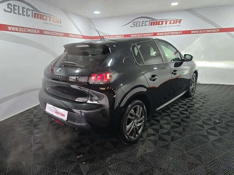 Usado Peugeot 208 75 HP (55 kW) 2021 Preto Citadino