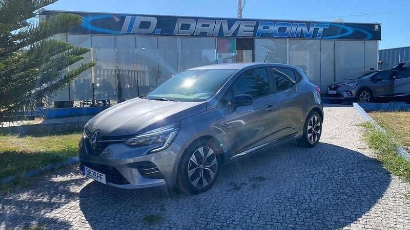 Cinzento Usado 2023 Renault Clio V Techno | € 16.900 (Preço justo) - Imagem 1/4