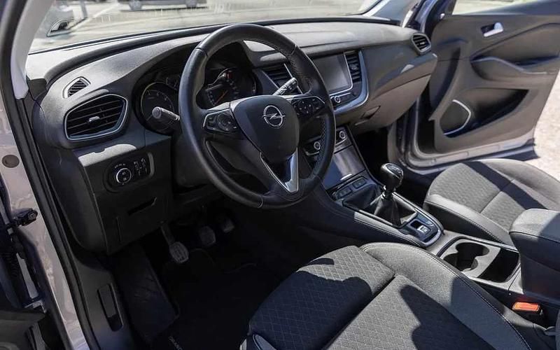 Usado Opel Grandland X GS Line 131 HP (96 kW) 2021 Cinzento SUV