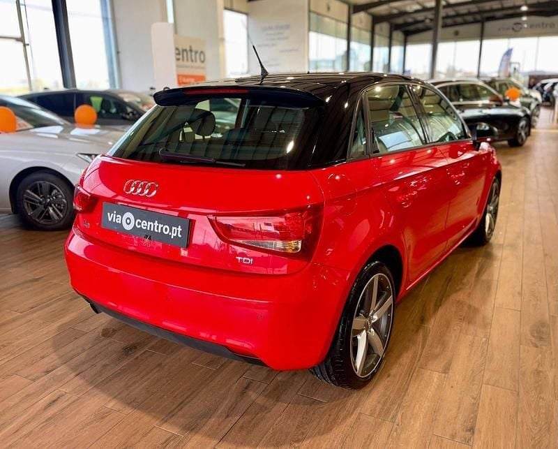 Usado Audi A1 Sportback Sport 90 HP (66 kW) 2012 Vermelho Citadino