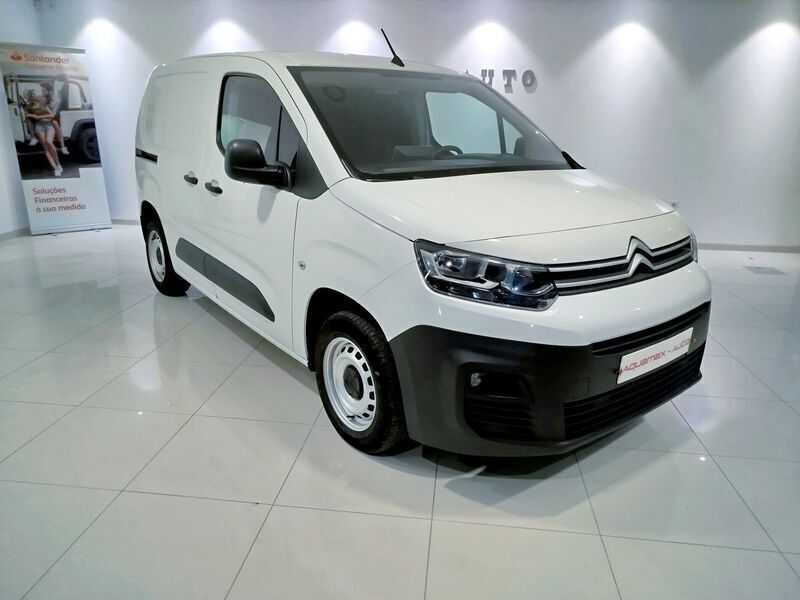 Branco Usado 2019 Citroën Berlingo Feel Monovolume | € 13.990 (Preço justo) - Imagem 1/4