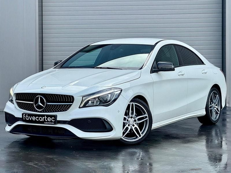 Usado Mercedes CLA180 AMG line 109 HP (80 kW) 2017 Branco Sedan