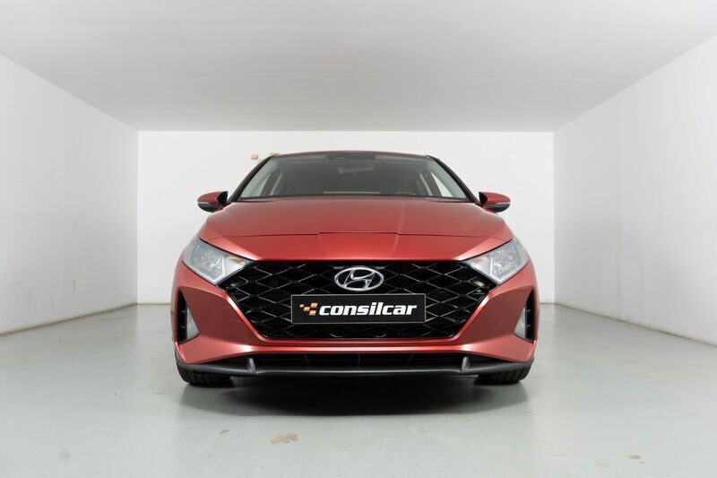Vermelho Usado 2022 Hyundai i20 Style Citadino | € 16.480 (Preço justo) - Imagem 1/4