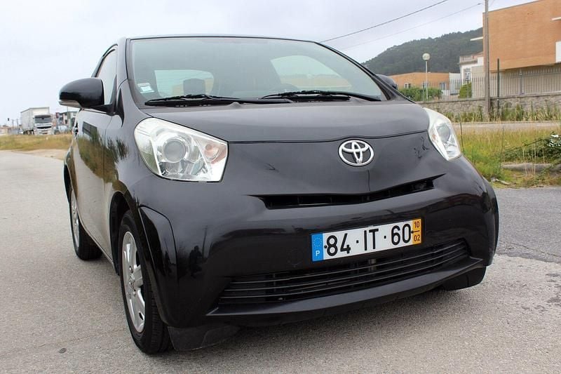 Preto Usado 2010 Toyota iQ Citadino | € 6.750 (Bom preço) - Imagem 1/4