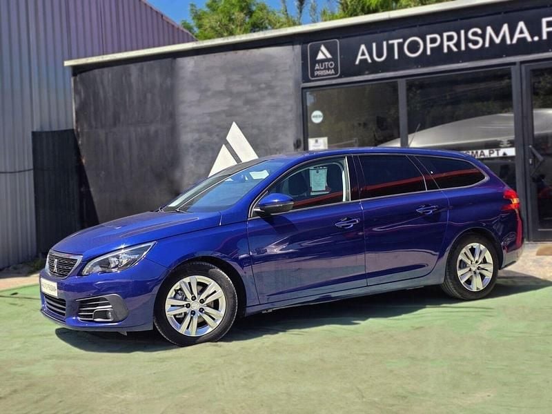 Usado Peugeot 308 Style 120 HP (88 kW) 2018 Azul Carrinha