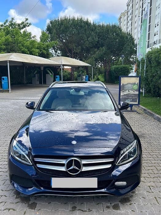 Usado 2017 Mercedes C350e Sedan | € 16.500 - Imagem 1/4