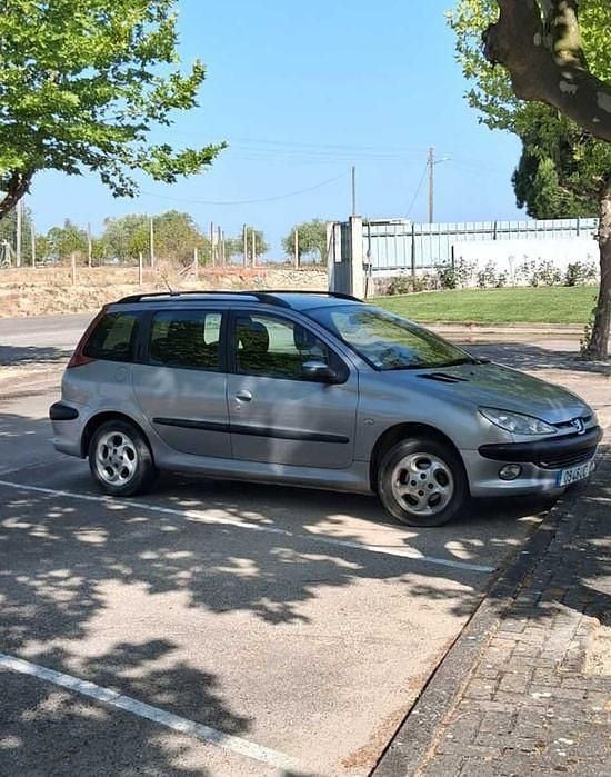 Usado 2002 Peugeot 206 Carrinha | € 2.400 (Preço elevado) - Imagem 1/4