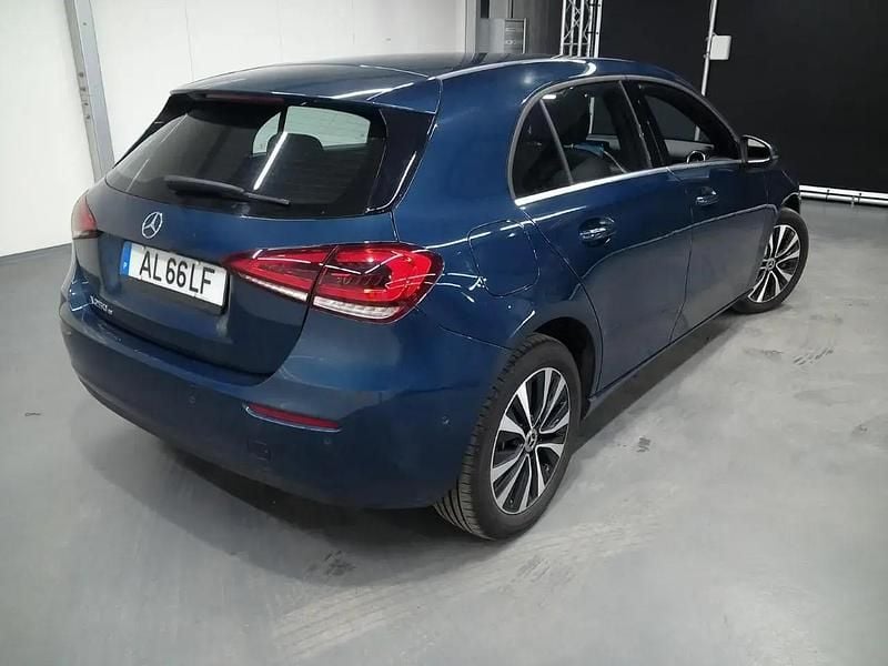 Usado Mercedes A250 Style 218 HP (160 kW) 2021 Azul Citadino