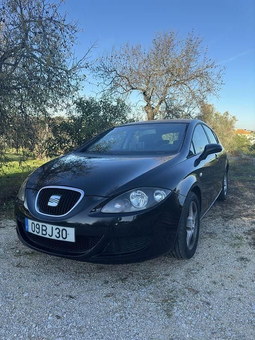 Usado 2006 Seat Leon Sport Sedan | € 3.590 - Imagem 1/4