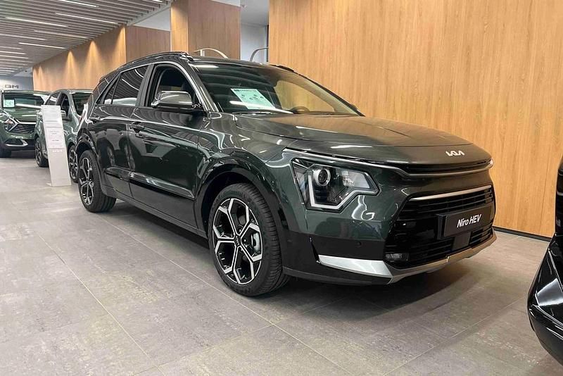 Cinzento Novo 2025 Kia Niro SUV | € 35.990 (Caro) - Imagem 1/4
