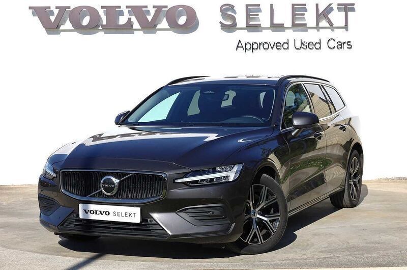 Cinzento Usado 2023 Volvo V60 Carrinha | € 38.800 (Preço justo) - Imagem 1/4