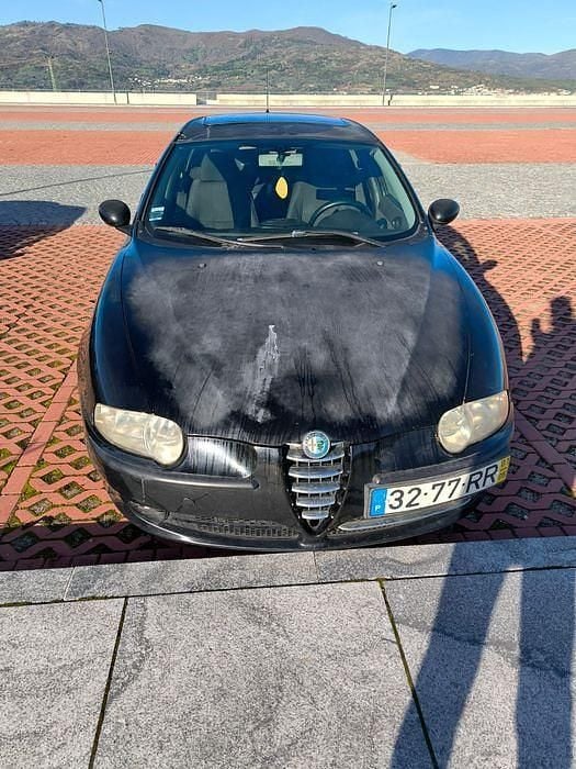 Usado 2001 Alfa Romeo 147 Citadino | € 1.500 - Imagem 1/4