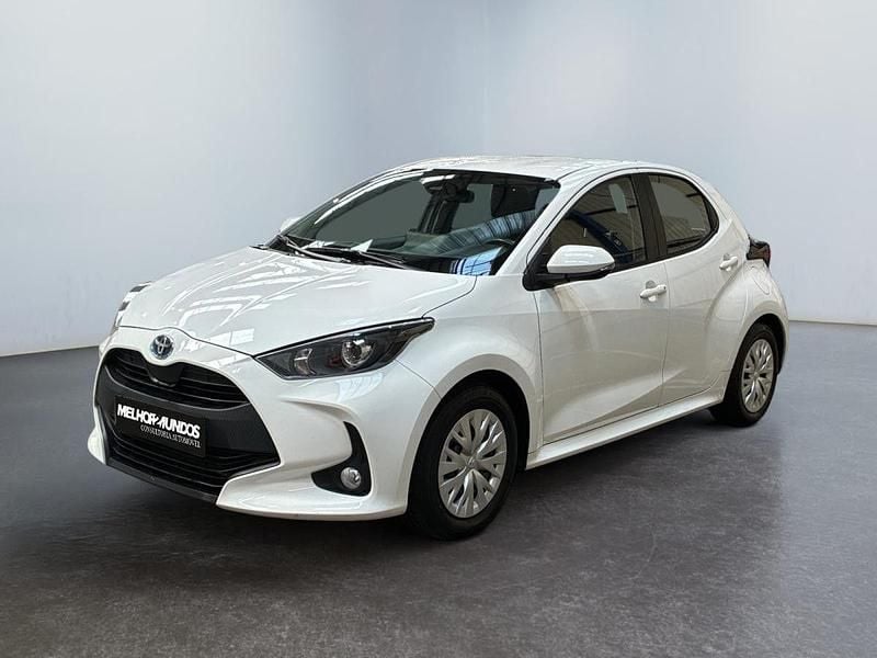 Usado Toyota Yaris Hybrid Business Edition 116 HP (85 kW) 2022 Branco