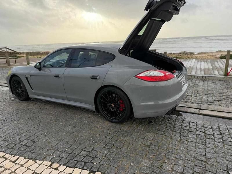 Usado Porsche Panamera 430 HP (316 kW) 2013 Cinzento Citadino