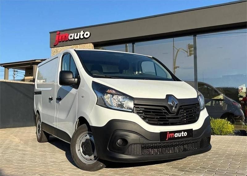Branco Usado 2014 Renault Trafic Monovolume | € 15.000 (Super Preço) - Imagem 1/4