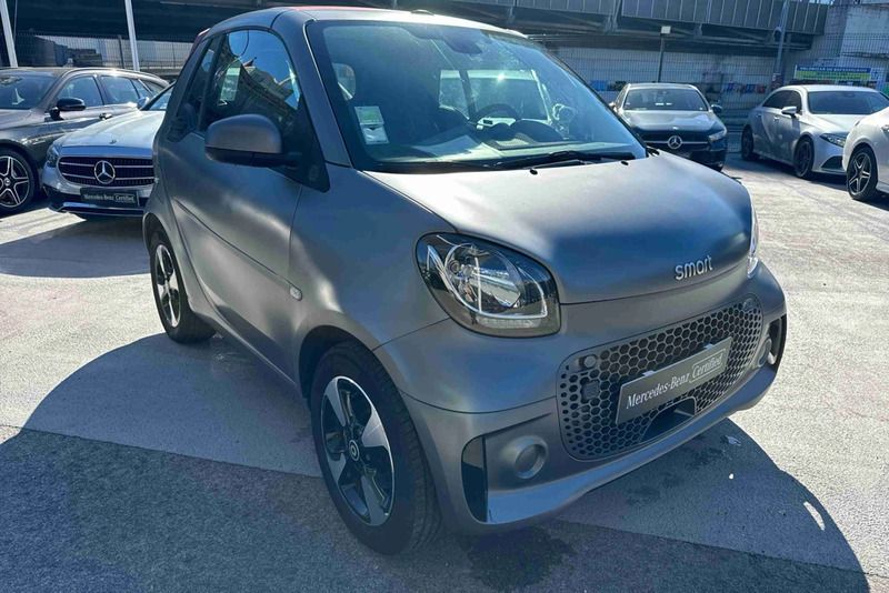 Cinzento Usado 2020 Smart ForTwo Electric Drive Passion Cabrios | € 17.900 (Caro) - Imagem 1/4