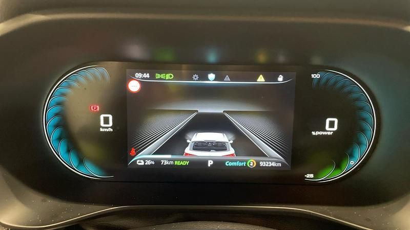 Usado MG MG5 EV Luxury 114 kW (156 HP) 2022 Branco Carrinha