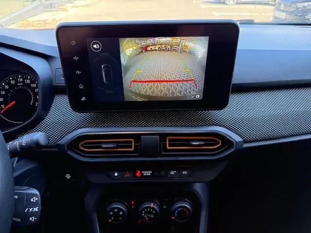 Usado Dacia Sandero Expression 90 HP (66 kW) 2022 Branco Citadino